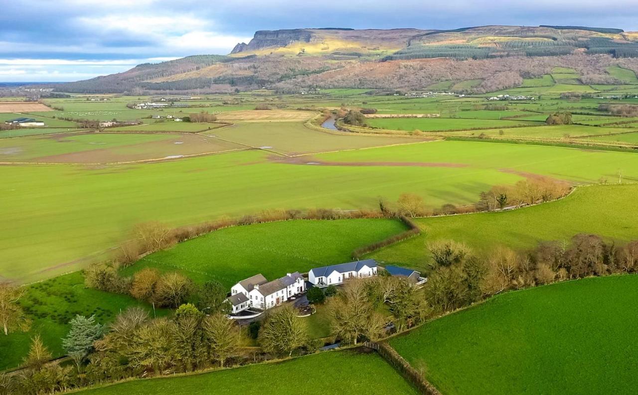 Willow House Bed & Breakfast And Orchard Studios Self Catering 리머배디 외부 사진