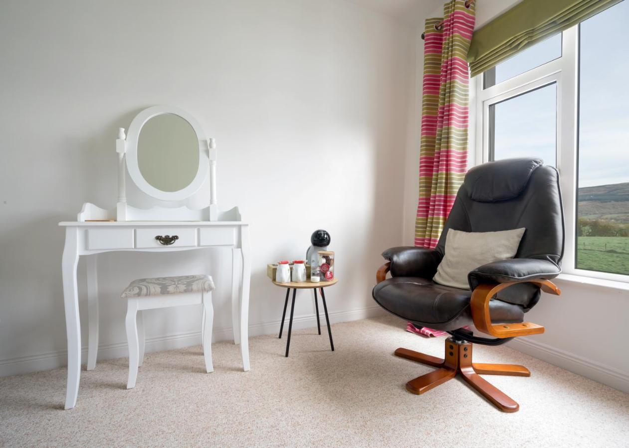 Willow House Bed & Breakfast And Orchard Studios Self Catering 리머배디 외부 사진