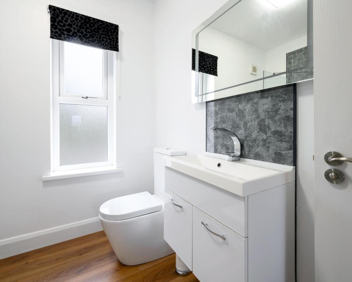 Willow House Bed & Breakfast And Orchard Studios Self Catering 리머배디 외부 사진